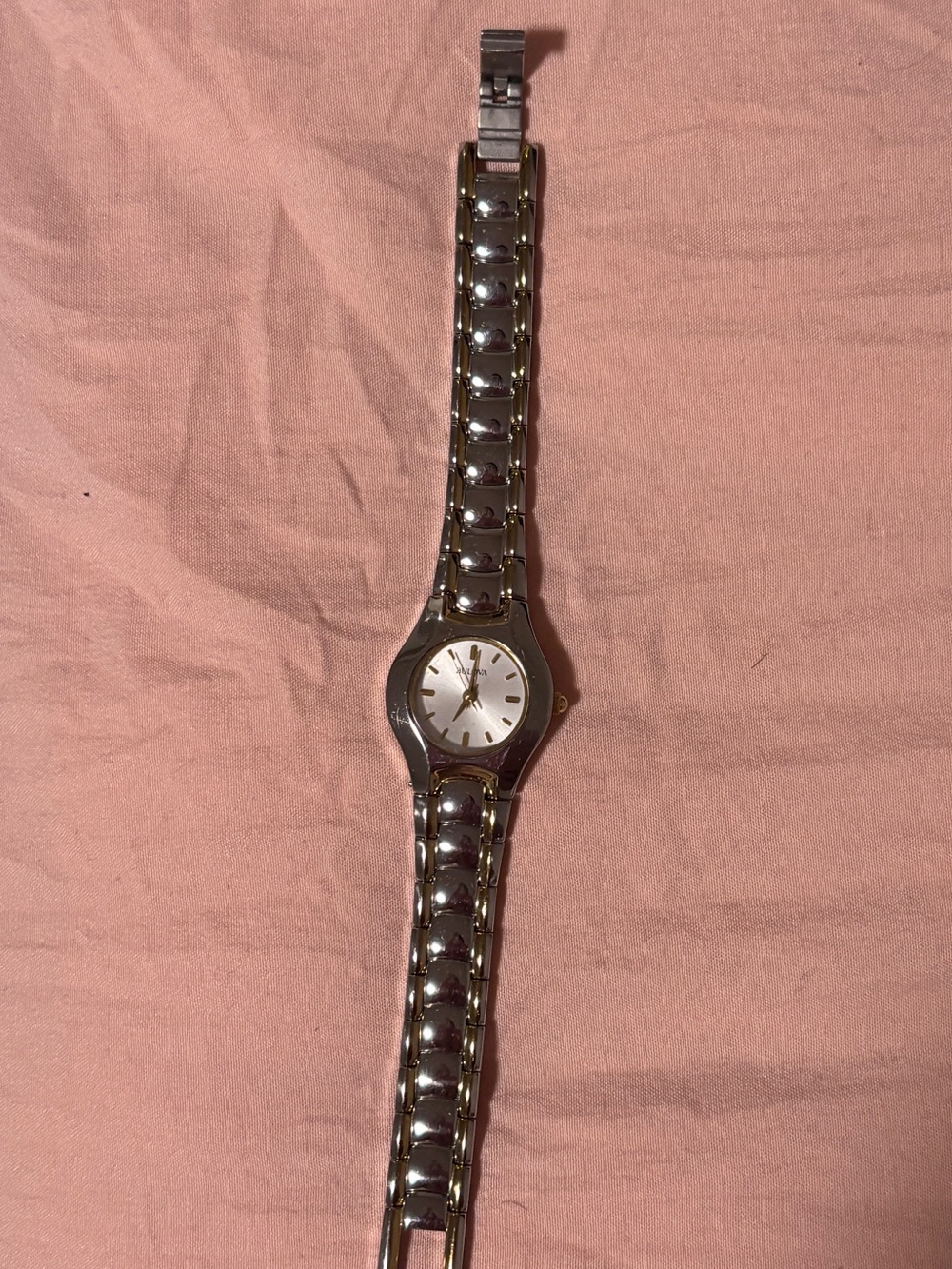 Bulova Women's Classic Two- Tone Watch 98T84 WORKING CONDITION